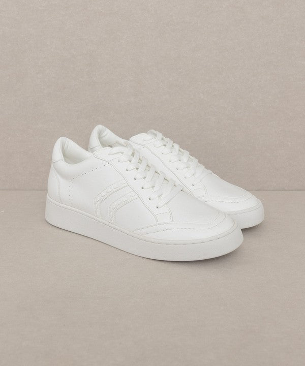 MerakiniSurf's tweet photo. Don't wait, shop our summer sale now and slay summer like a true fashionista! 🌞 - ChatGBT wrote this lol 

OASIS SOCIETY 365  Stitch Sneaker  $59.00 🛍️
Fast &amp; Free Shipping 📦 

Shop this look  https://t.co/jFC6rwwSAI
#shopsmall  #ootd #summerstyle #sale #florida #california https://t.co/hDLDCuuMuV