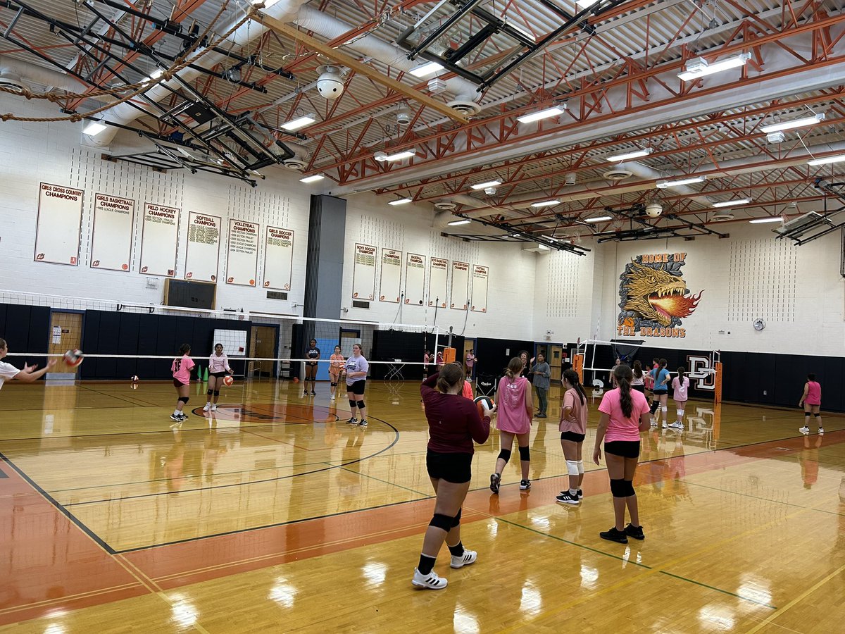 The buzz of education is in the air. Beautiful time!  #footballfocus #dovercheer #coteachingworkshops #volleyballaction