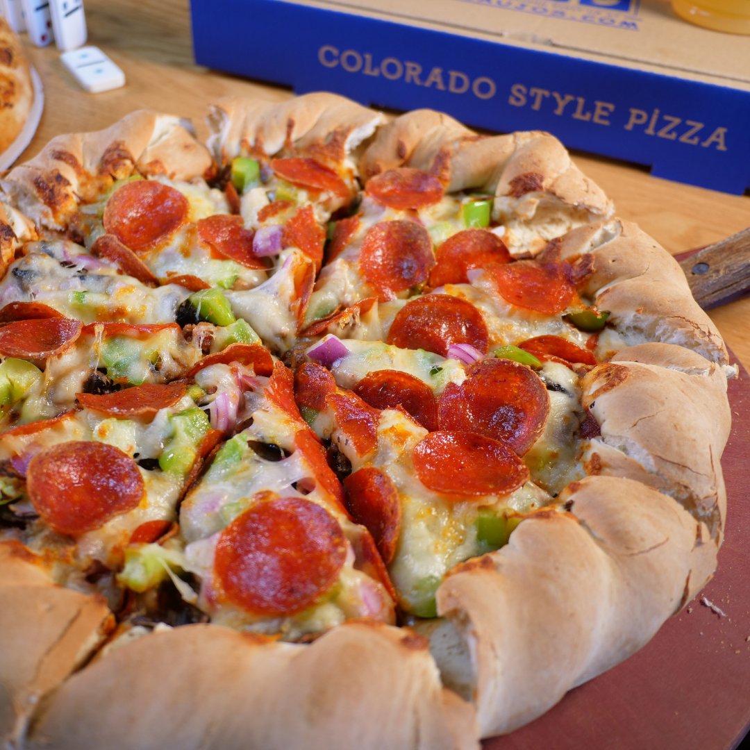 Once you've had a #ColoradoStylePizza, it's hard to go back to anything less than a #BeauJos #MountainPie. ⛰️🍕 #SliceOfColorado