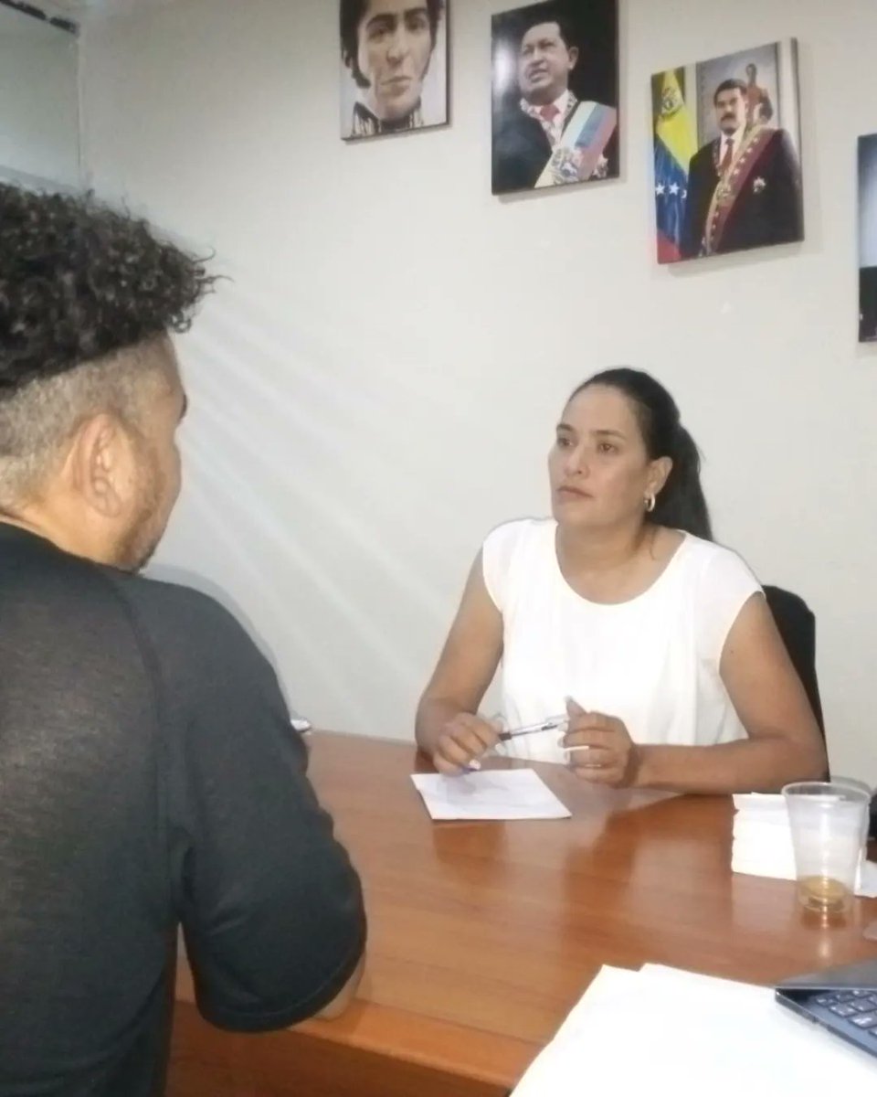 Juntos a nuestro  Gobernador <a href="/AdolfoP_Oficial/">Adolfo Pereira Gobernador</a>, estamos felices de atender a la población Larense con mucho amor y compromiso, y de seguir mejorando la calidad de vida de nuestro pueblo.
<a href="/gobiernodelara/">gobiernodelara</a>
<a href="/Lic_Kimberliz/">Kimberliz Ortiz</a>

#ConsensoPorElBienestar