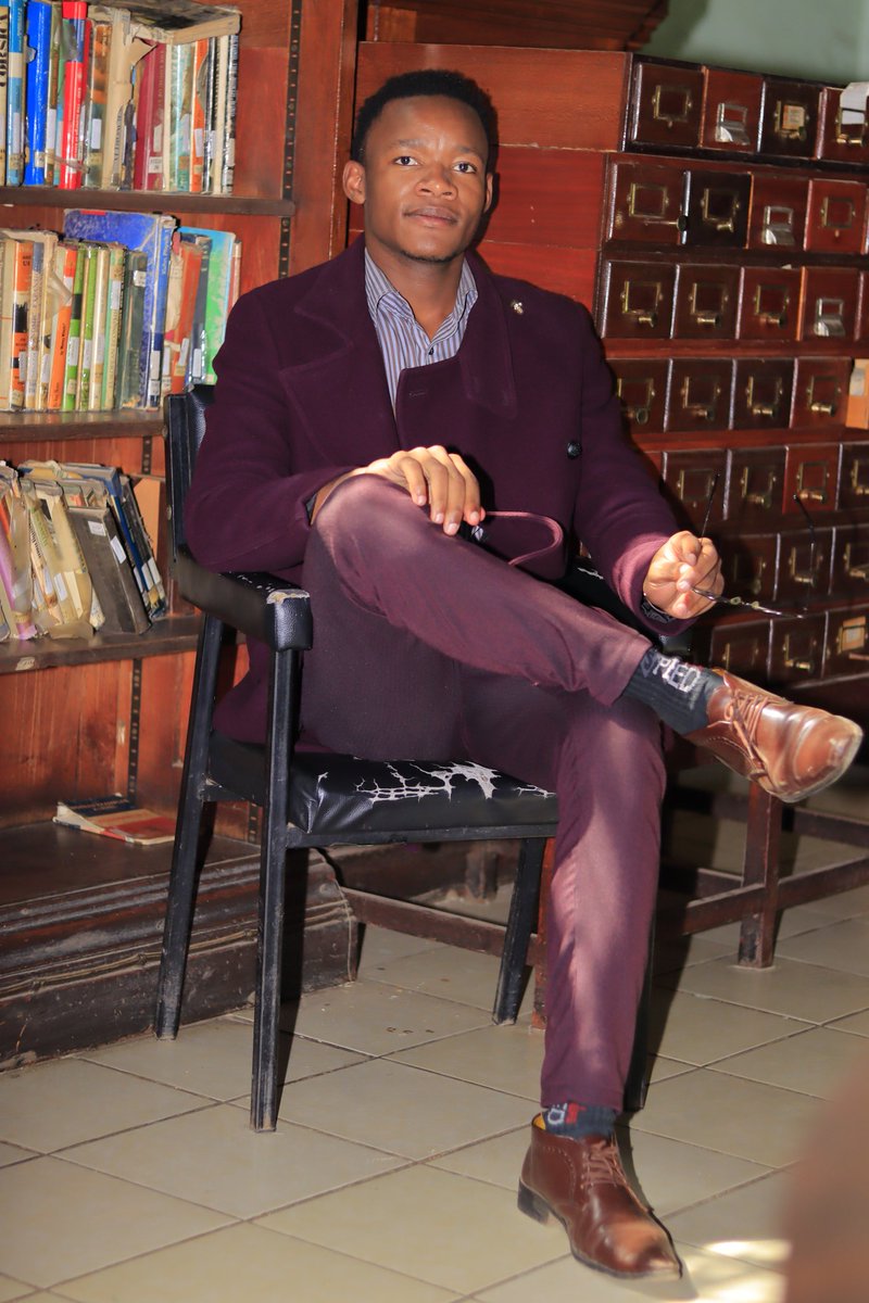 Christi33656738's tweet image. &quot;Channeling serious 90&apos;s vibes in this maroon suit and trench coat combo while exploring the timeless charm of an iconic library. Who says fashion and nostalgia can&apos;t coexist? 🕶️📚 #90sFashionRevival #LibraryLuxe #ThrowbackThreads #MaroonMagic&quot;