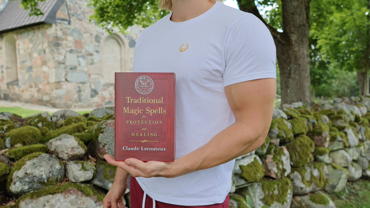 The Golden One tweet media