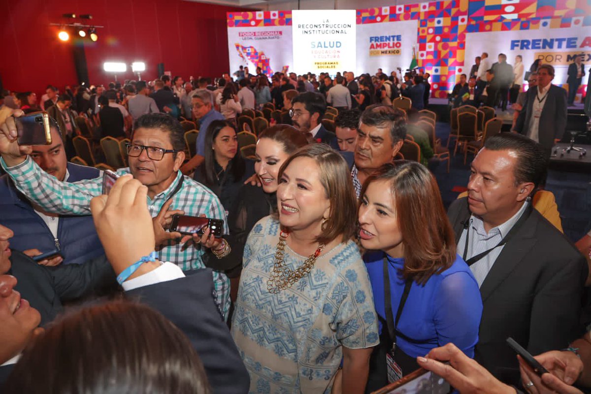 Con esperanza y unidad, vamos rumbo a la victoria para construir el #SueñoMeXicano.

Vamos por un México sin límites con educación, salud y desarrollo humano.

#XóchitlVa
#MXSinLímites