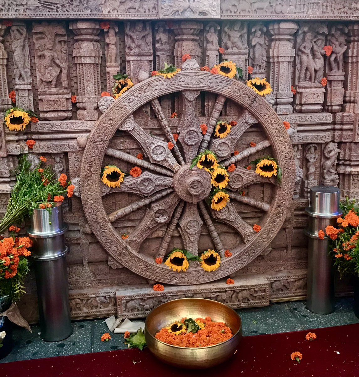Assimacopoulos_'s tweet photo. Was thrilled to visit @TheVikasKhanna stunning replica #KonarkWheel for his new restaurant. VK’s artist collaborations, including w/this #writer #editor , who is proud to have worked on his #TheLastColor , #ImaginaryRain and 2024’s new #Trinidad #novel , always #inspire https://t.co/UMsCxaHW9X
