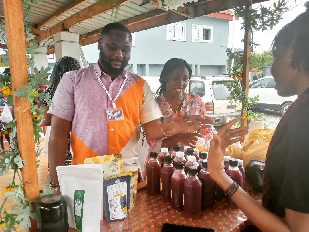 sama_house's tweet photo. Joy inside a bottle!😄

As you go through the week, don't forget to treat your taste buds with your favorite Sama drinks.

We love y'all 🤗🤩 https://t.co/D6EOb4pBhC