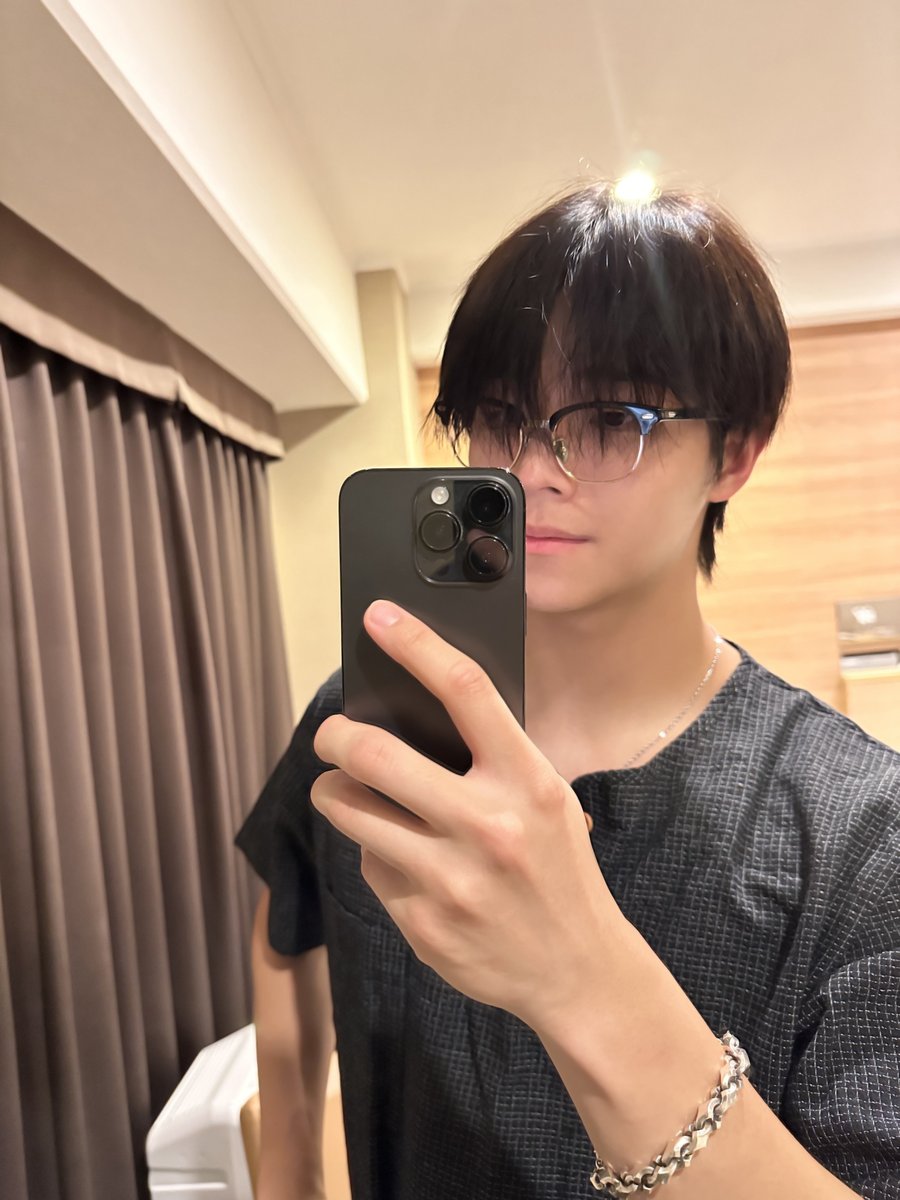 일본 도착! 
일본에서의 일정도 행복하게✨✨

#SONJUNHYUNG #손준형