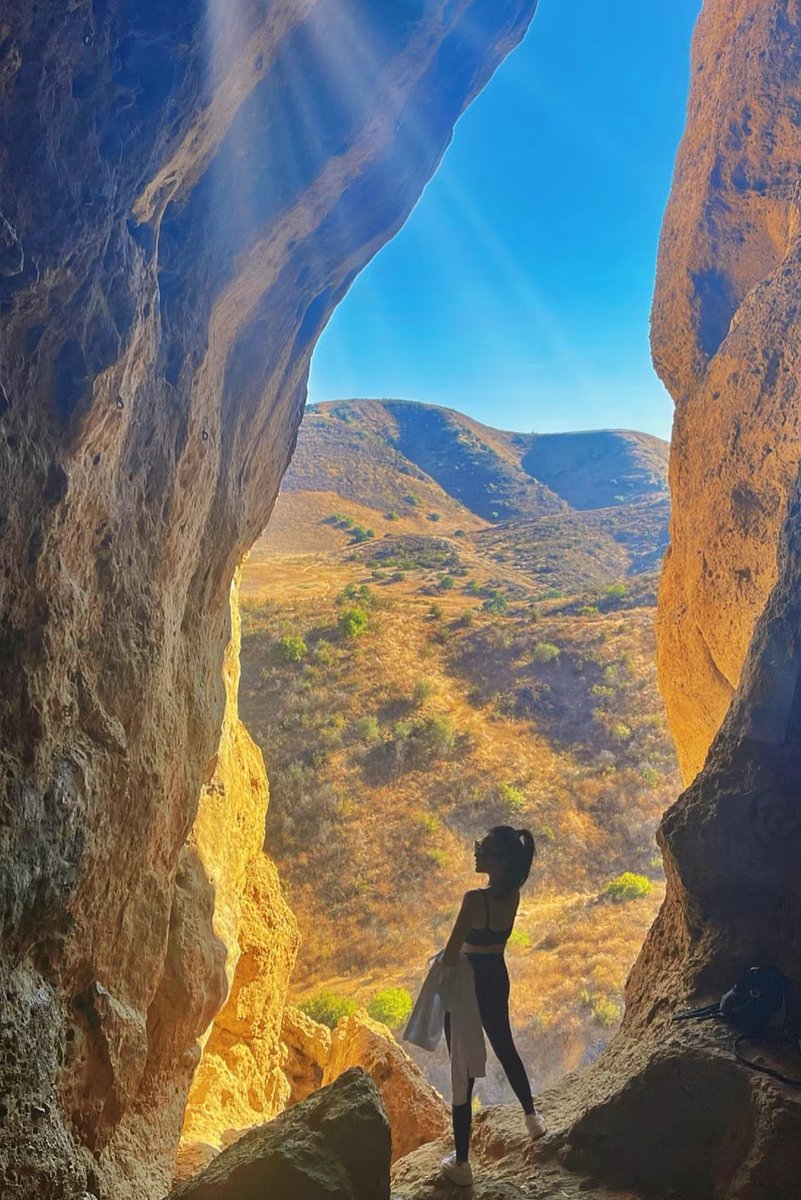 🔚Let go of those who abandoned you, cherish sincere feelings😇, cherish every minute and every second now⌛, don't wait until you lose it to regret! I'm new here🙋‍♀️, are you the one who's sincere❔Follow me and we can share more💞 and have fun🤩.