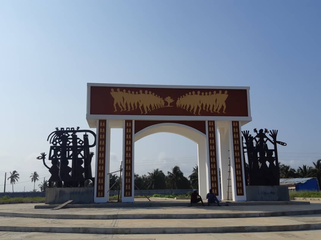 Today is the International Day for the Remembrance of the Slave Trade and its Abolition,Can we really say that there was no more slavery, for it to become a memory today, or should we specify colonial slavery?
So many unanswered questions. <a href="/fondation_me/">Fondation pour la mémoire de l'esclavage</a> @unesco