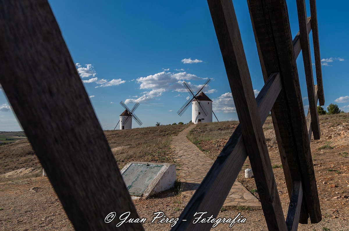 Molinos de Mota del Cuervo. Cuenca.
<a href="/turismoclm/">Turismo CLM</a> <a href="/TurismoSpain/">Turismo en España | Tourism in Spain</a> <a href="/Turismo_Cuenca/">Turismo_Cuenca</a> <a href="/CuencaEsUnica/">Cuenca Es Única</a> <a href="/smolinosdviento/">MolinosdeViento</a>
