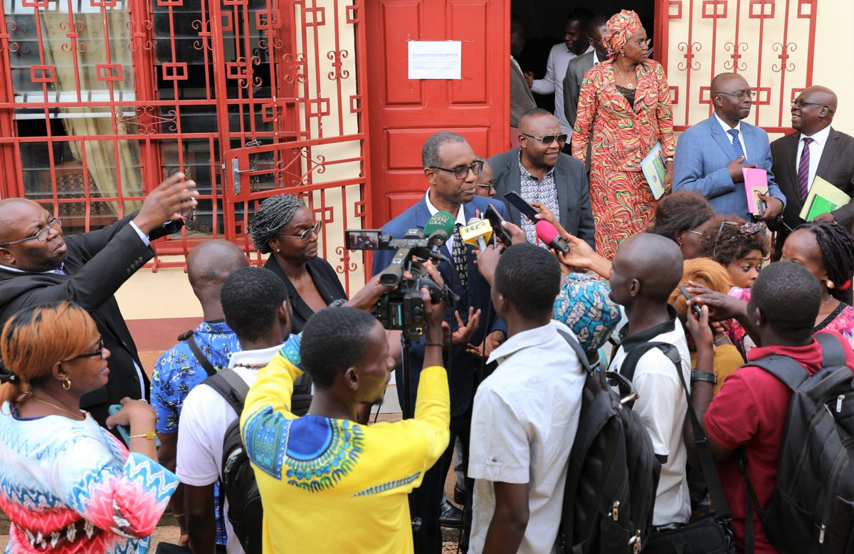 PM/Minister of Economy Felix Moloua & @WFP signed today a letter of understanding for the implementation of the WFP🇨🇫 4-year Country Strategic plan. A pledge to enhance #CrisisResponse, nutrition,#CommunityResilience,capacity strengthening & #HumanitarianServiceSupport