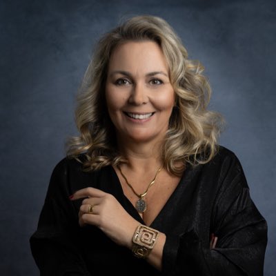 CarlaCavalheiro's tweet photo. #NovaFotoDePerfil https://t.co/Z1HpSdtRGX