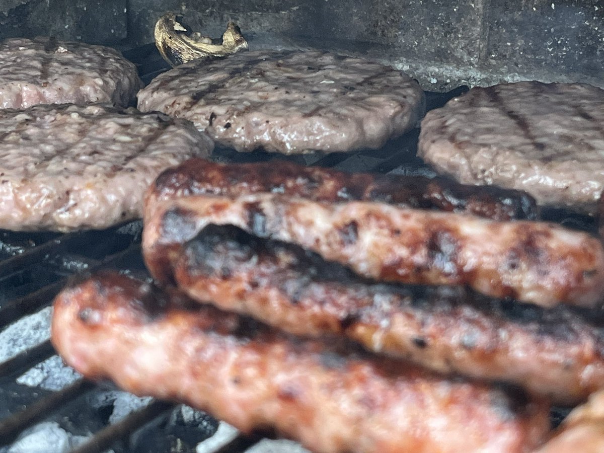 andytheedom's tweet image. It’s that time of the evening #bbq
