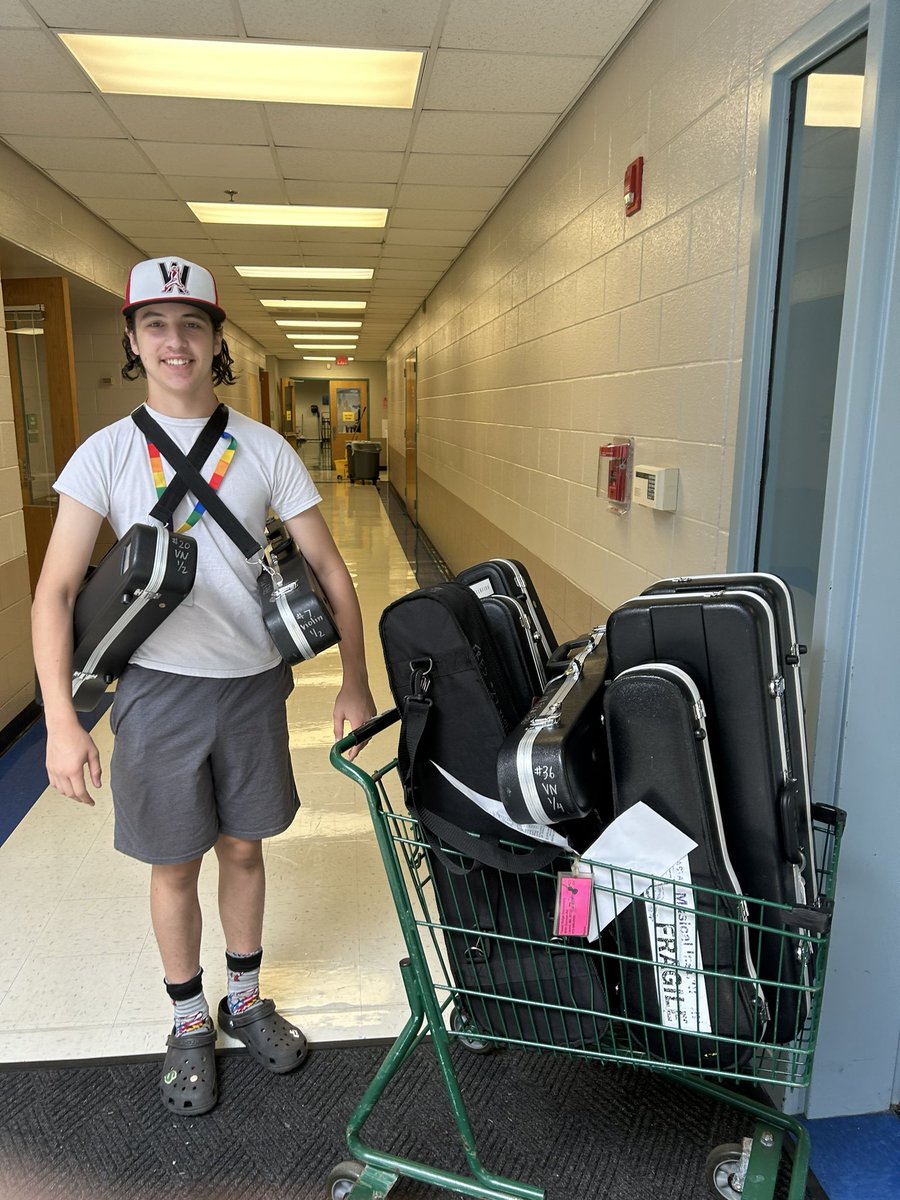 FRESOrchestra's tweet photo. So thankful for former @hcpss_fres student Lucas for moving instruments into the portable for me today!!! @fres_media https://t.co/Ils92gHWqK