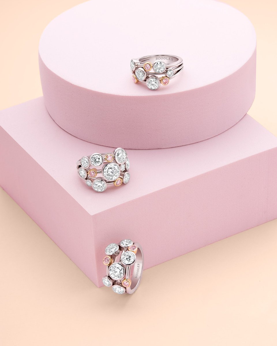 Boodles's tweet image. With an added sprinkling of pink diamonds, the Raindance ring is a true work of art, encapsulating the beauty of nature and the brilliance of diamonds.
#Boodles #Raindance