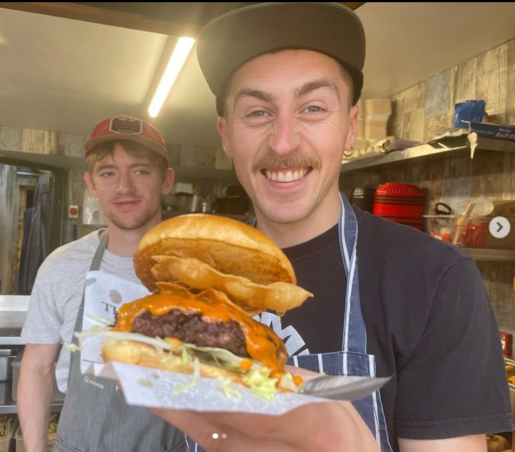 pilgrimagelive's tweet photo. Only 2 more sleeps before the amazing #DeltaDogs make their return Pilgrimage to the gorgeous upstairs room in #VictoriaHouse. Hurry as tickets are selling like the proverbial #PhatCow delicious burgers.
Advance tickets:
⤵️🎫⤵️ https://t.co/FgZrjXEoK5