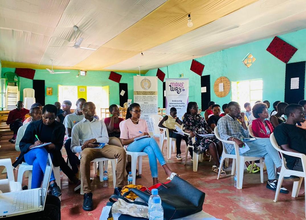 CircleRwanda's tweet photo. Today, Circle Rwanda in collaboration with Make Way Program carried out a fruitful Religious Youth Training from different churches on SRHR and Intersectionality at Ndera, in Gasabo District.
@makewayprogram 
@FAWERwanda 
@NUDOR_Rw 
@VSO_Rwanda 
@CircleKenya_ https://t.co/plkOQKa37V