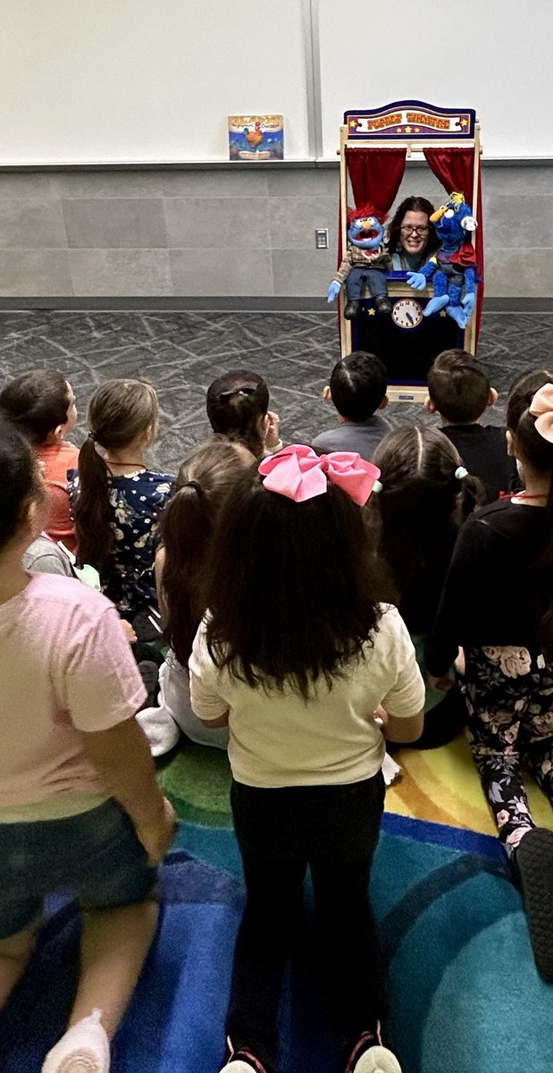 dyslexialibrary's tweet photo. Puppet shows with Marvin J.  and Grumblesnort for my littles and word finds and riddles for my big kids.  Going over rules and safety. Next week we get to get books. ⁦@McGheeWolves⁩ ⁦@ChannelviewISD⁩ #NostrosChannelview #literacyiseverything https://t.co/AVsjQx7nbV
