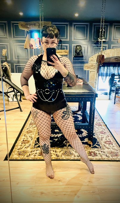 I had the most amazing 4 hour bondage session with a new sub today at ⁦@aleedsstudio⁩ , there is no words