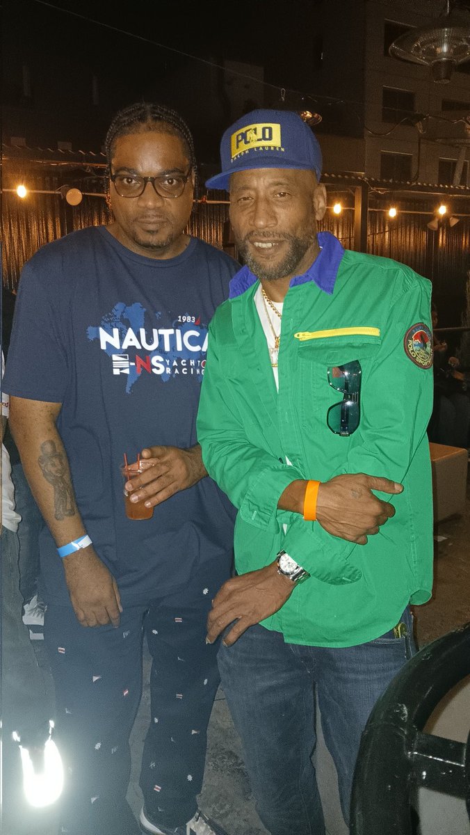 Cooling with one of the greats...🎙️#lordjamar 
#luckytatt #lyricalminded #hot97 #classicstormradio #hiphop #hiphopculture #hiphophead #hiphopjunkie #hiphopmusic #rap #art #musiclover #music #SoundCloud #graffiti #Repost #share #viralluckytatt #viral #brooklyn #nyc#nomeasuremusic