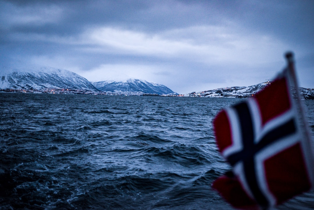 🐟 Norway, despite its small population, is a major player in aquatech, hosting 19% of aquatech companies. buff.ly/3q6XGgI #Norway #Aquatech #Aquaculture #AI #SustainableSeafood #ArtificialIntelligence #ROI #FishTech #MaritimeTech #OceanTech #DigitalRevolution