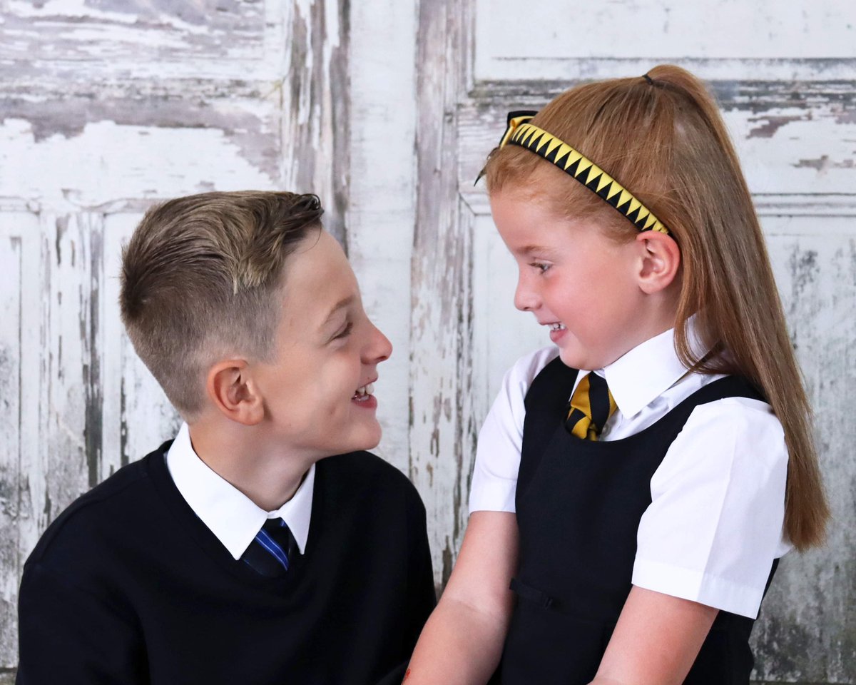 pippabaird90's tweet image. Coming home from work to your school photos ❤️ my favourites 📸 #mybabies #schoolphotos #localsmallbusiness