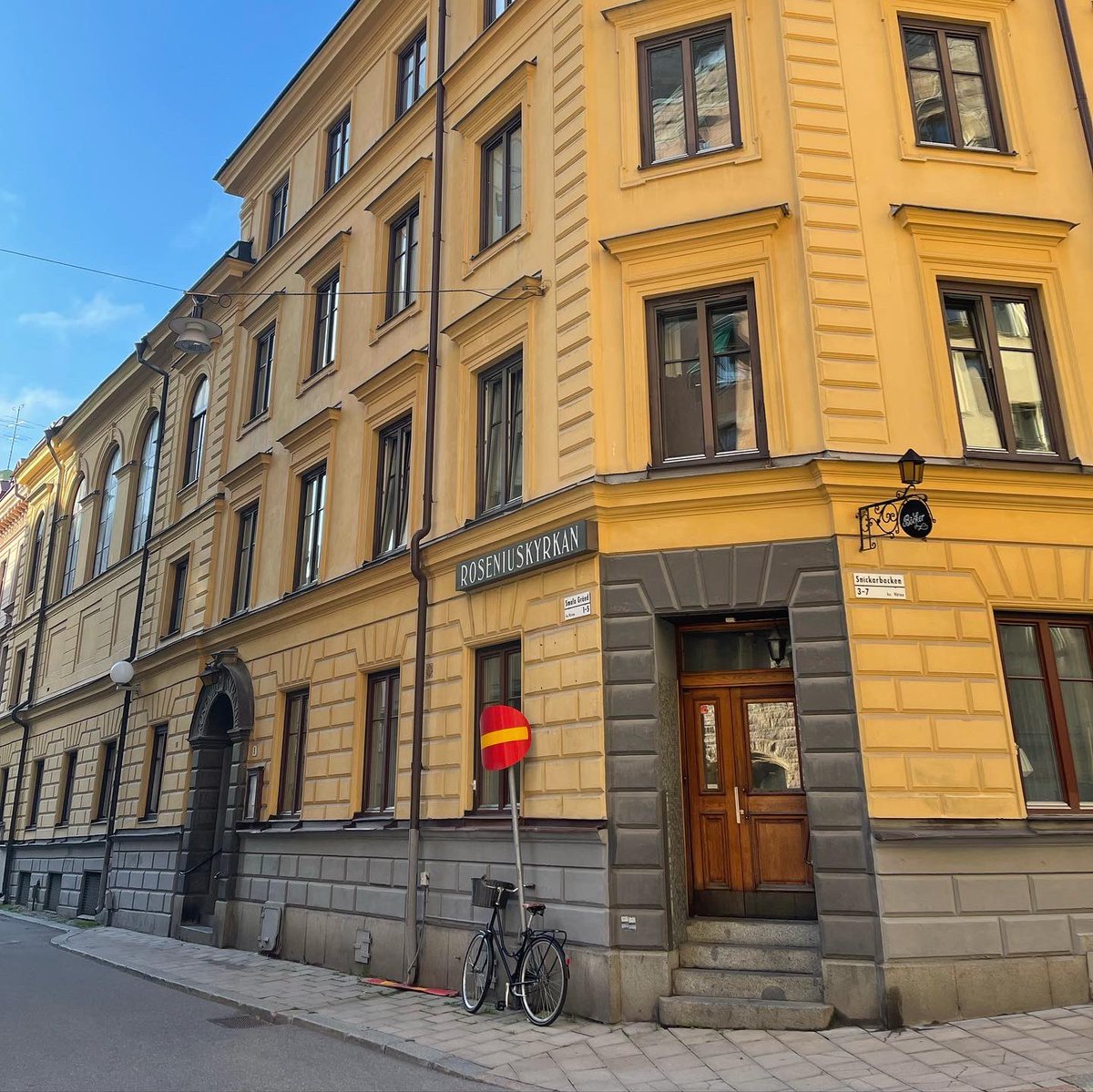 BethLucy's tweet photo. Lemony, low-lit Stockholm with your raw skies and pristine streets, thanks for being good to me. Jag älskar dig 💛 https://t.co/ft4Hp8T0EA