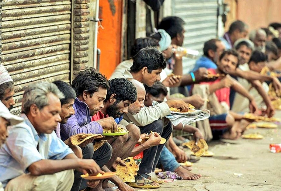 Bushra1Shaikh's tweet photo. India                                      Also India https://t.co/RELtGFwRCq