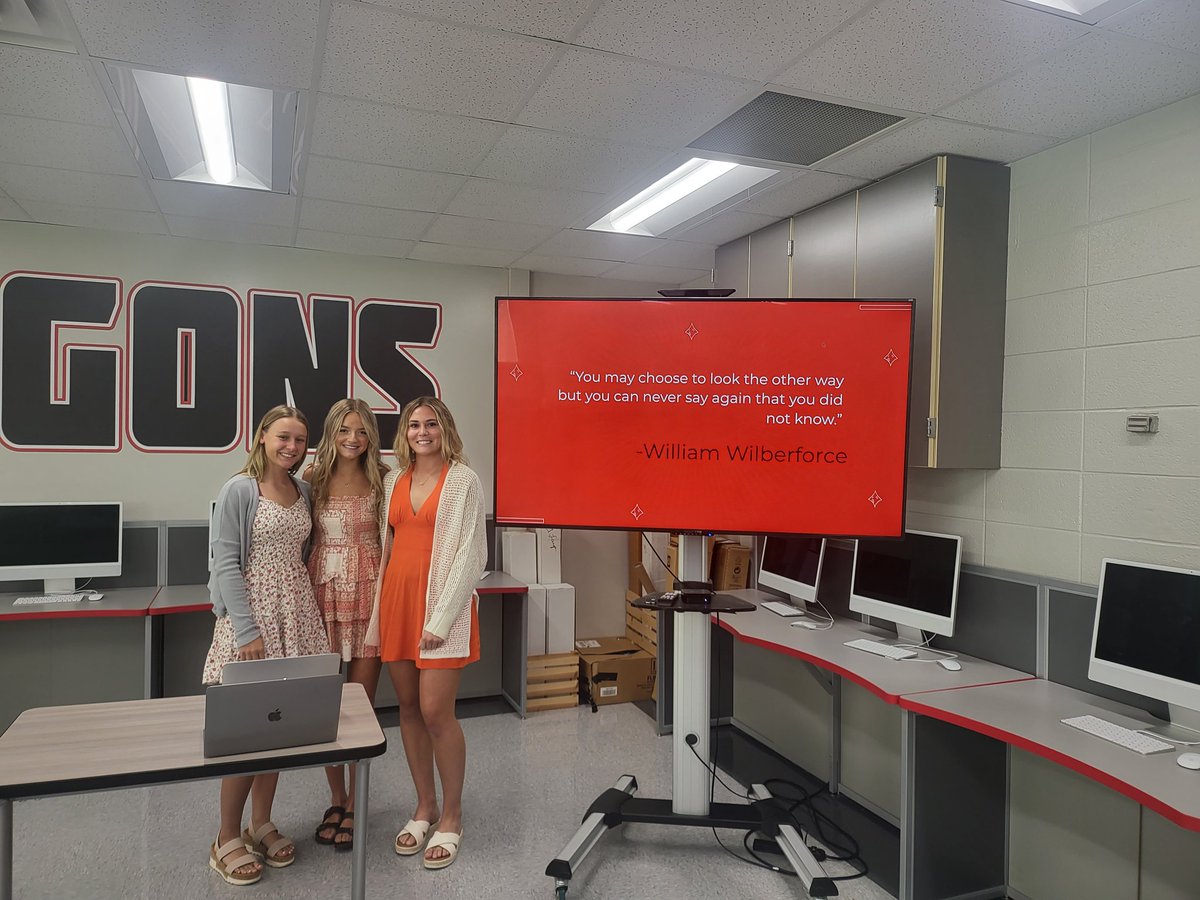 What an inspiring day in <a href="/CoachLarge/">Jeremy Large</a> 's Service Based Learning class! These students are tackling real problems and aiding in serious needs. #nowgeneration #newpalproud