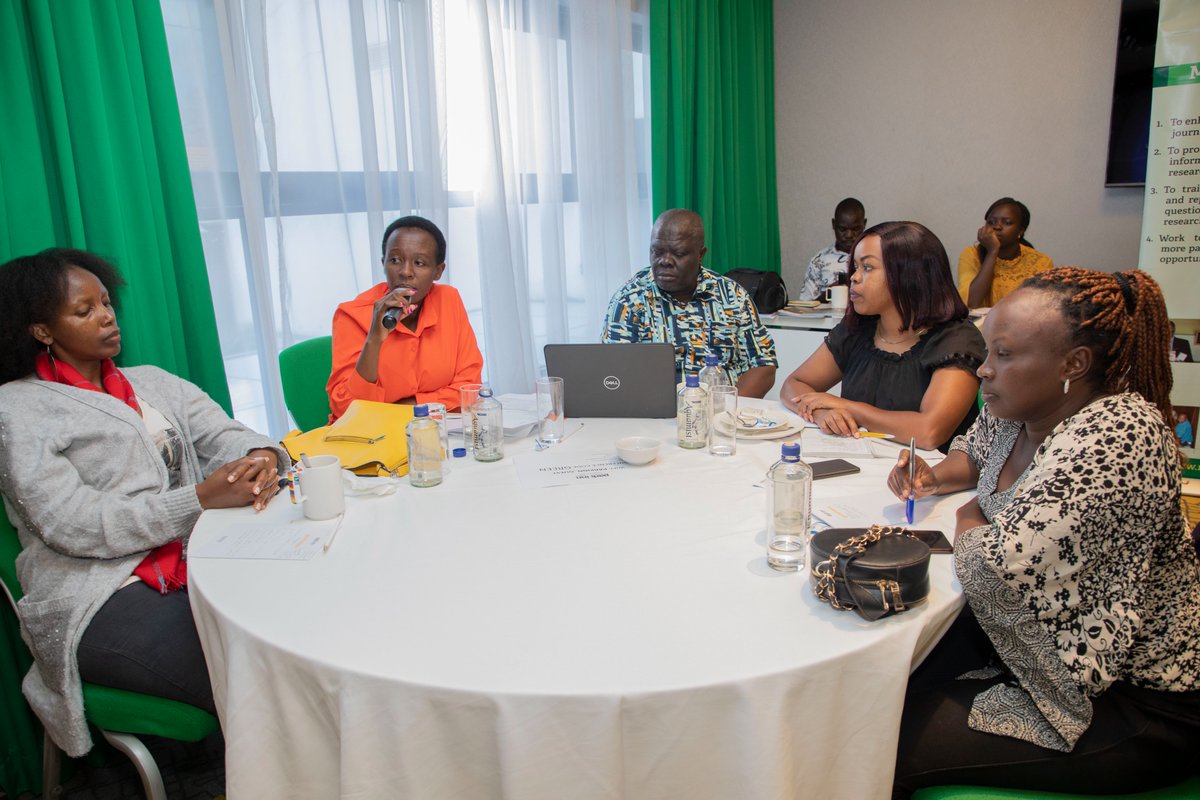 ABCGconserve's tweet photo. Thank you to everyone who joined us at our inaugural hybrid ABCG MESHA Science Café, held on 22 August, where conservation leaders shared with Mesha on conservation issues and solutions for living sustainably and in harmony with nature. #ABCGScienceCafe #conservationsciencecafe https://t.co/6u712TyAKw