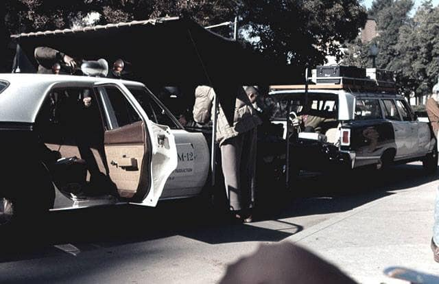 Tuckerpete's tweet image. The #Adam12 pilot was shot Sept 1967. Jack Webb, who directed the Pilot, didn't like the reflections on the windshield. The crew built a shield to place over the top of the car. For driving scenes Sgt “Mac’s” supervisor wagon was used to tow the squad car.
