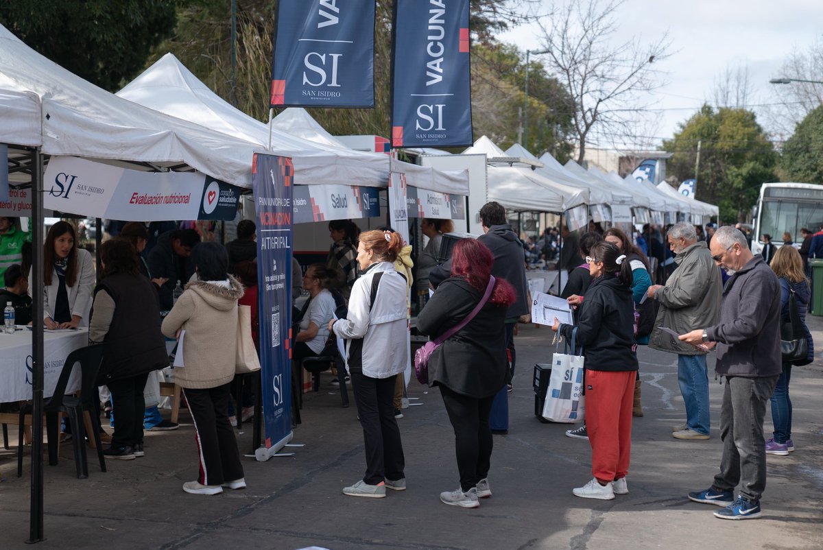 #SanIsidro Cerca📍
Los servicios municipales en tu barrio.

🗓 Este jueves estaremos de 10:00 a 14:00 en Fondo de la Legua al 100 (entre Márquez y Magliano).
ℹ️ Más información en sanisidro.gob.ar/san-isidro-cer…