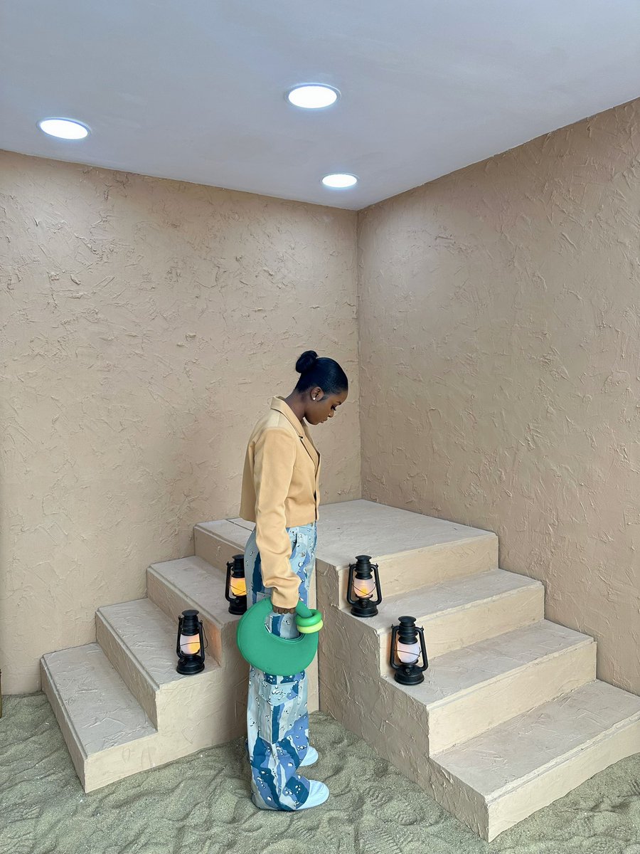 bella_okagbue's tweet photo. 200k Twitter followers and I’m barely here. Thank you 🙏🏽🤎 
I will try to use this app more often.
@OfficialPLT 🤎 https://t.co/cC3KLQhplG