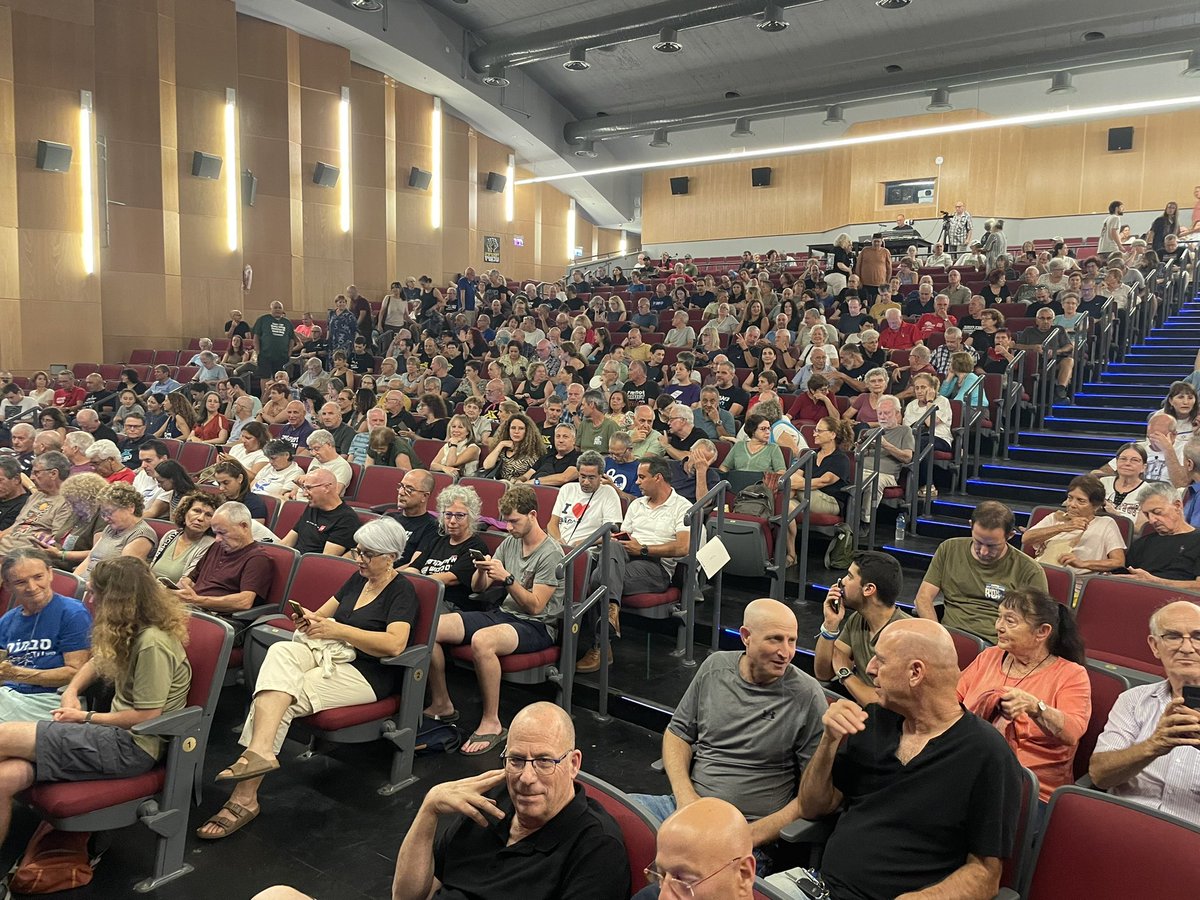 ShikmaBressler's tweet photo. האולם בעין השופט מלא מפה לפה. מחכים לרדמן ומתחילים. 
@RadmanMoshe https://t.co/F85kMiAIGN