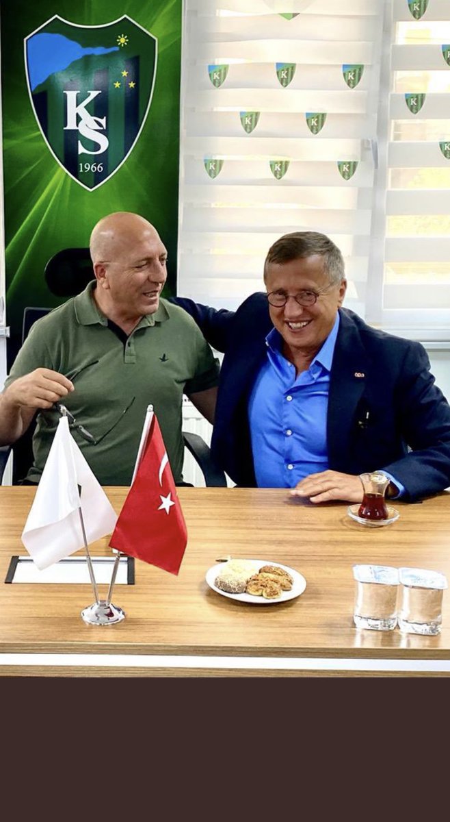 Lütfü Türkkan tweet media