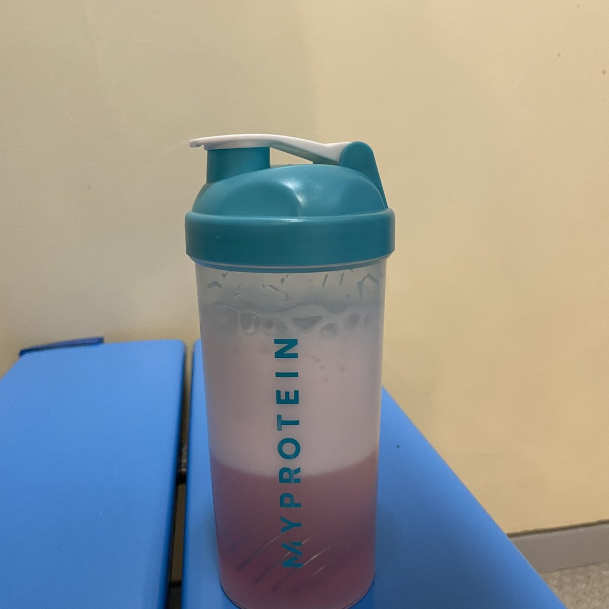 OpenUpLLC12's tweet photo. Preworkout 18:39
インスリン 0u https://t.co/w7i2PV33IZ