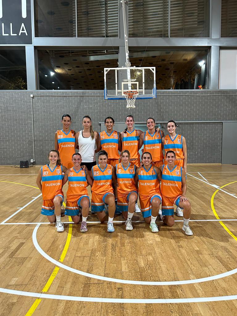 Primer partit de pretemporada, del  𝐓𝐀𝐋𝐄𝐍𝐎𝐌 𝗕𝗢𝗘𝗧 𝗠𝗔𝗧𝗔𝗥𝗢́  #LFChallenge #𝚝𝚎𝚖𝚙𝟚𝟛/𝟚𝟜

#vivimelbàsquet🧡🤍💙 
#canteradevalors✋🏽🏀