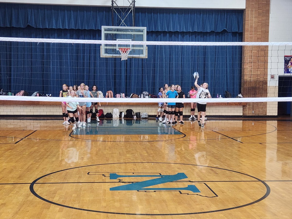 MsFlam33's tweet photo. Volleyball season is off to a great start.  We have 6, 7, and 8th grade represented between our 2 teams! 

We have some friendly competition going on today at practice 🏐🏐 https://t.co/jJmPePgl7K