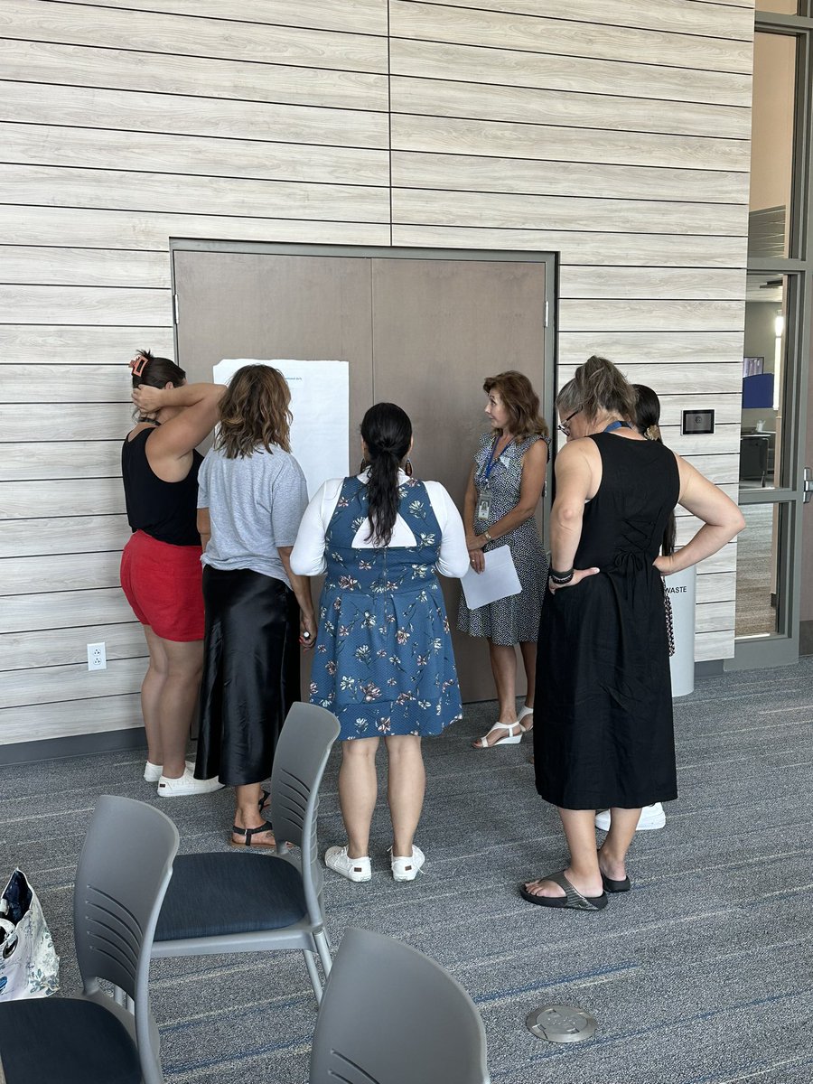 AmyBreiler's tweet photo. Spent the morning with D21 Kindergarten teachers presenting about about purposeful play, developmentally appropriate practices, motor development, and math instructional practices. We’re all ready for our new K students tomorrow. @wheeling_ccsd21 https://t.co/YPx6kJqjnt