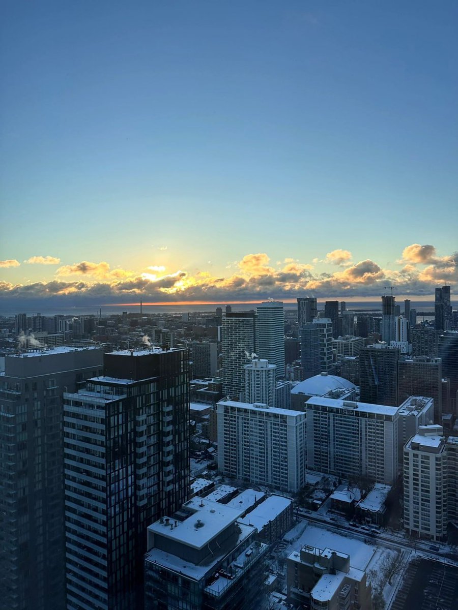 hello03023's tweet image. May the beauty of the world be intertwined with you.