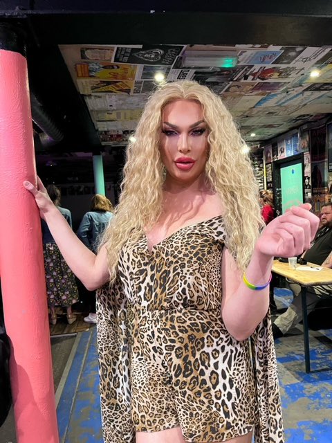 The Fallen Angel (@fallenangelbar) on Twitter photo 🌟 Ready to take your weekend from drab to FAB? 🎉 Join us this Friday and Saturday nights for a cabaret extravaganza that's gonna have you sashaying into the weekend like a superstar! 🌈 See you at the cabaret, darlings! 😉🎭 #WeekendWonderland #CabaretCraze #SassySilliness 🌟 Ready to take your weekend from drab to FAB? 🎉 Join us this Friday and Saturday nights for a cabaret extravaganza that's gonna have you sashaying into the weekend like a superstar! 🌈 See you at the cabaret, darlings! 😉🎭 #WeekendWonderland #CabaretCraze #SassySilliness