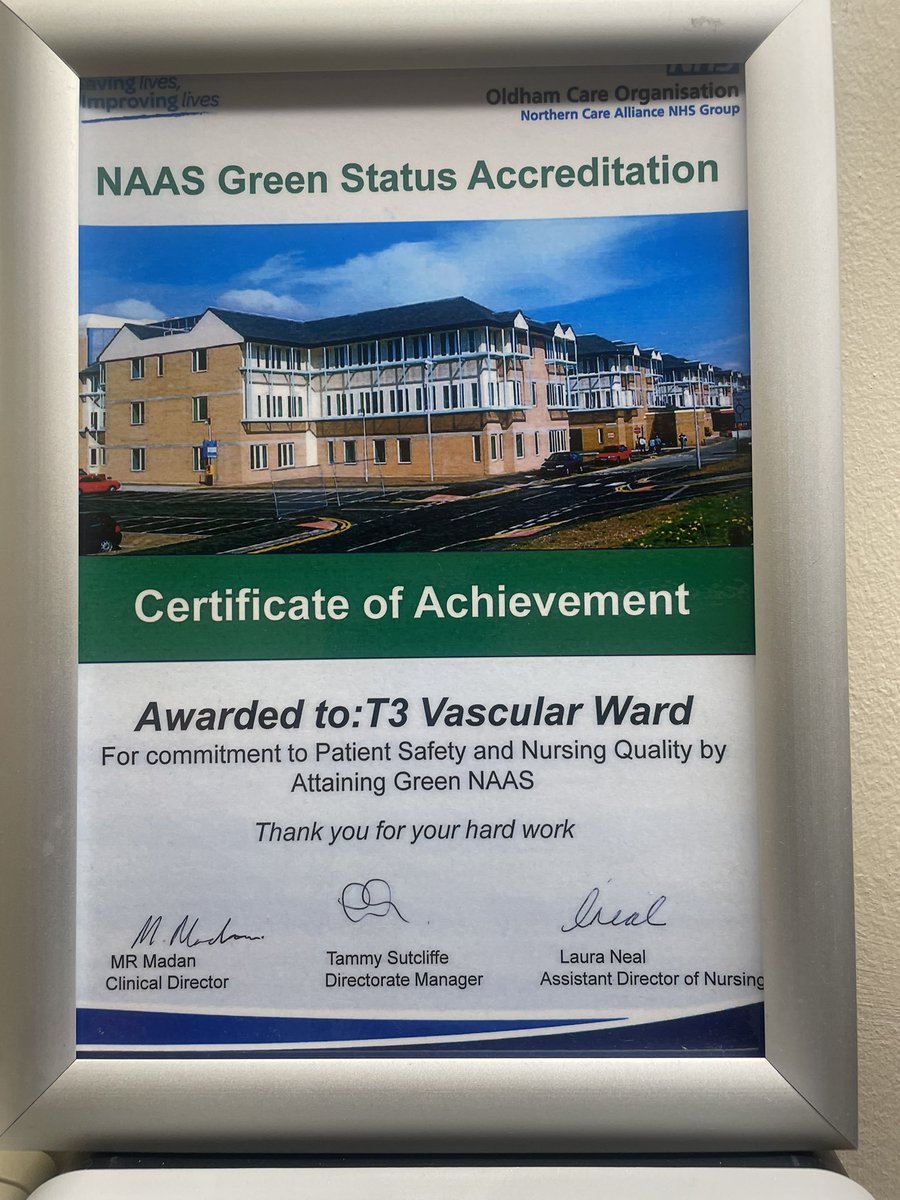 l_ebah's tweet photo. Today I was super impressed with the excellent vascular unit at Royal Oldham Hospital as Hassan, Jemimah &amp; Mary showed Stuart &amp;  I round 
Keep the great work as we move toward the GM single arterial centre @MFTnhs @MFTnhs @MVCcmft @Mancvascular @marychynes https://t.co/Yl43tiHfBs