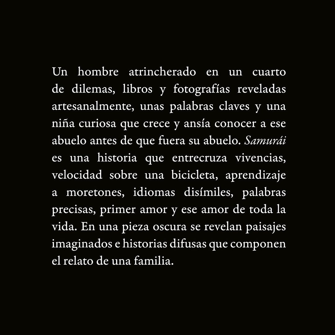🌧️Llueve, pero seguimos preparando todo para el #lanzamiento de SAMURÁI, nueva novela de <a href="/bertrand_sara/">Sara Bertrand</a> con ilustraciones de Francisco de Borja Valdés. Presentarán dos autoras de la colección Pez Joya. #Lanzamiento  24 de agosto en @AlmanegraAlma a las 19:30 horas. Lxs esperamos!