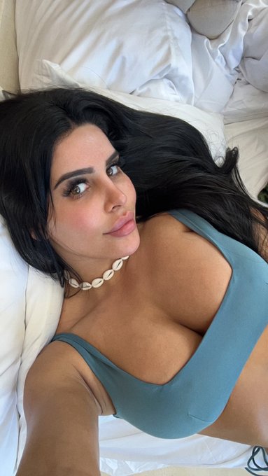 Good Morning, say it back 🌸 https://t.co/AVoPadGAuQ