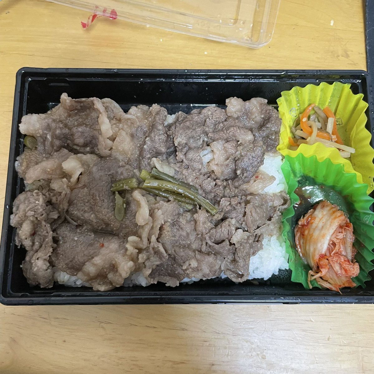 OpenUpLLC12's tweet photo. Dinner (2) 21:00 (8/23)
インスリン 12.6u https://t.co/4ect7LQhBy