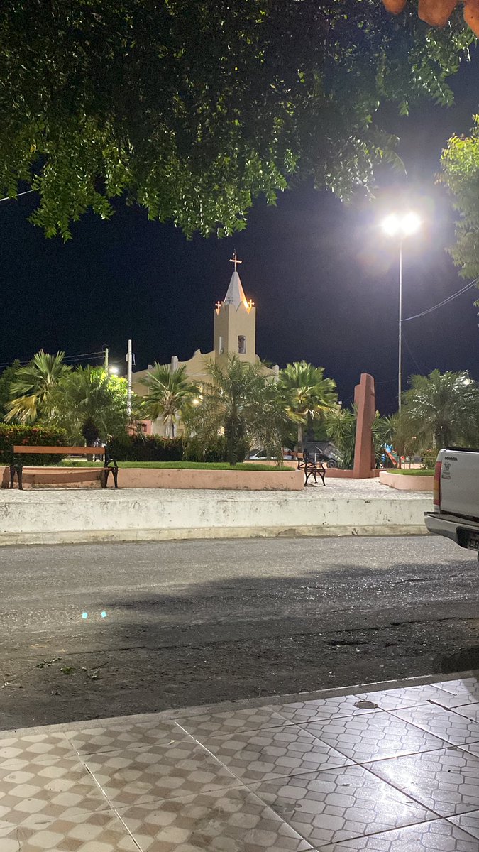 JessicaAquinoDa's tweet photo. Só não é melhor pq falta a pessoa principal 🥺 #Vovó https://t.co/GqA0GjCpur
