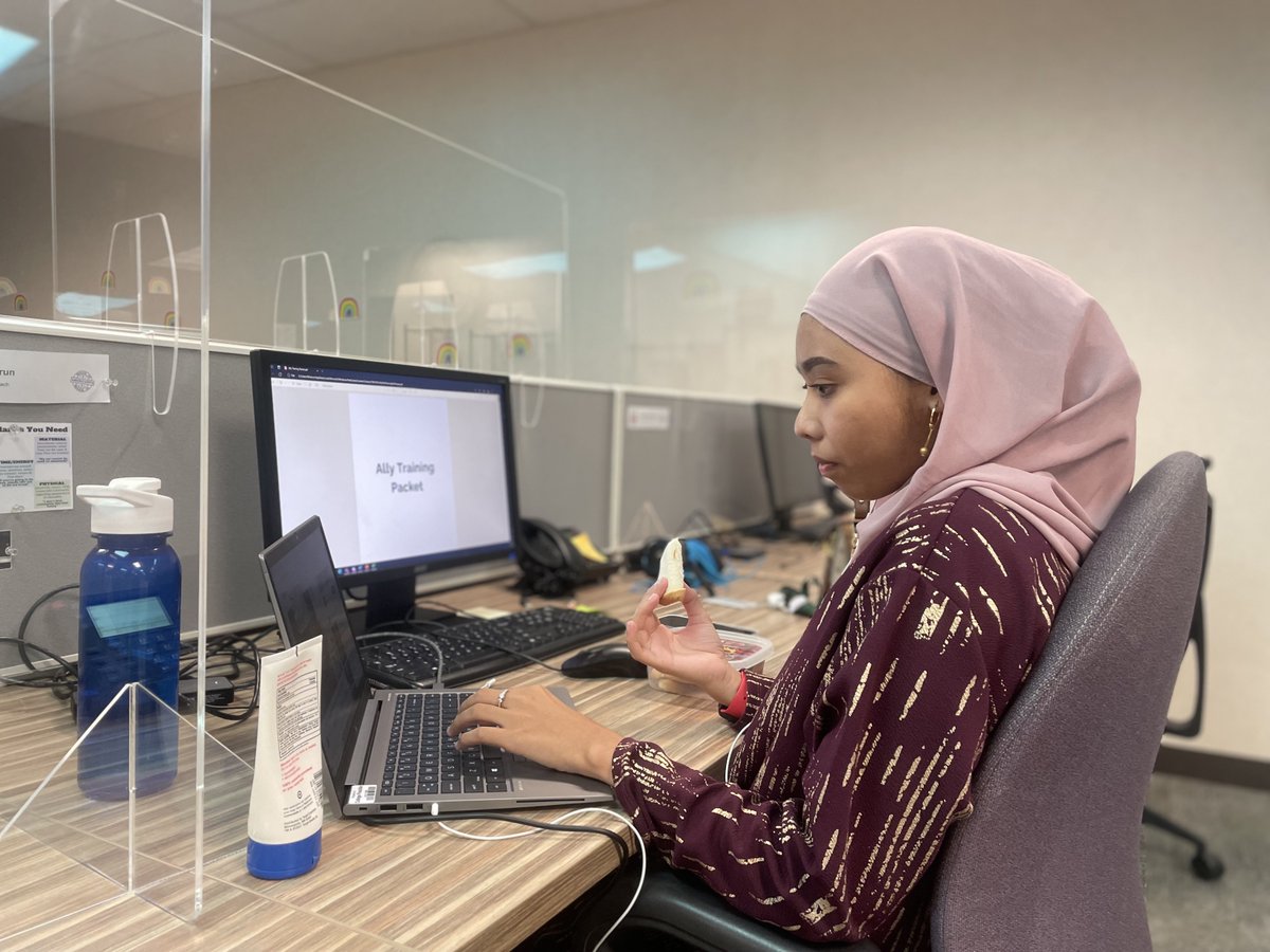 During Welcome Weeks, coaches attend trainings covering best coaching practices, scholar curriculum, and much more! Returning access coach and scholar alum, Nur is attending an ally training as she prepares to support scholars.