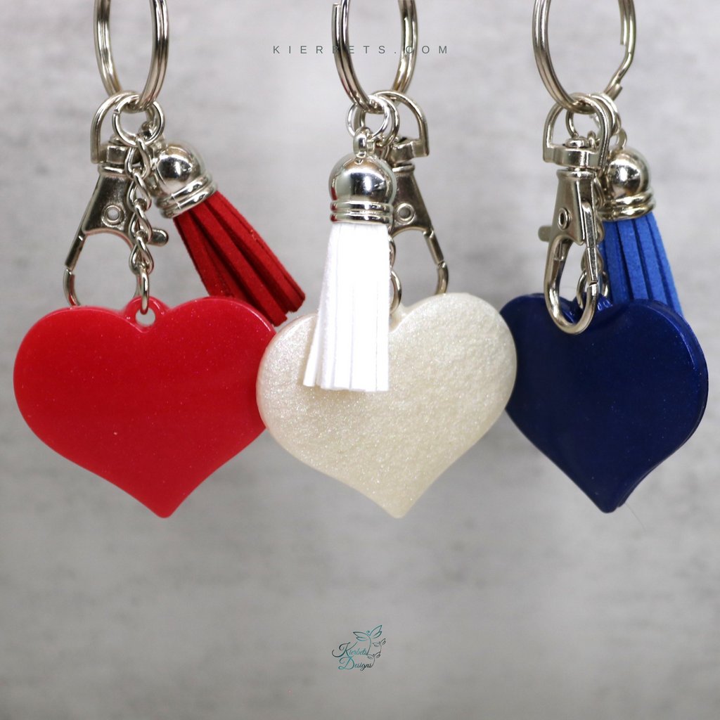 kierbets's tweet image. This adorable heart Keychain is super light 
l8r.it/cjkW

#resinkeychain #personalizedkeychain #bookbagclipon #schoolbagclipon #purseclipon #luggageclipon #personalizedgift #stockingstuffer #backtoschool #kidsfashion #btsfashion #millionkids #fashionablekids