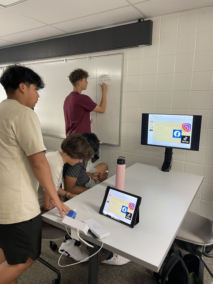 CoachMiller_CHS's tweet image. Business Explorations kicks off SY with some Peer Review activities on a team-based case study presentation on “What Business Fits This Location?” #CollectiveEfficacy @ConantBusEd @ConantCougars #ProblembasedLearning #Entrepreneurship @MattMarks6 @mr_grana @MrsPhillips_CHS