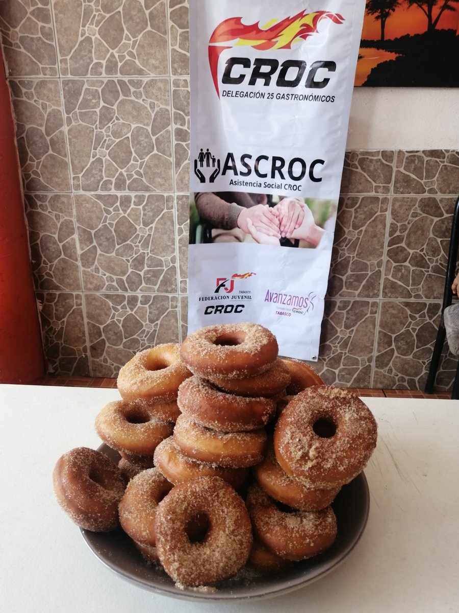MauCasBol's tweet photo. Continuando con la #ASCROC por @croc_apst y la @CROC25_Tab, se impartió la Master Class de Panadería en técnica y preparación de las DONAS con el objetivo de cuadyuvar en la mejora continua de la economía de los hogares y empoderamiento de las mujeres tabasqueñas @HugoRamosRamire https://t.co/mDfLU5QKSH