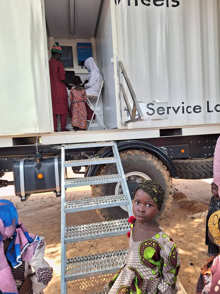 KadunaMOH's tweet photo. @KadunaMOH has embarked on outreach using it's mobile trucks. This is deliberate efforts to take quality Medical Services to the door steps of the residents of Kaduna State at the grassroots. This is Northern senatorial zone. https://t.co/IiTmjaJPoR